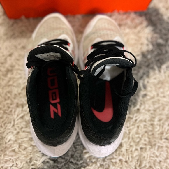 💫 LIKE NEW Nike Winflo 8 running sneakers/tennis shoes - Picture 9 of 14